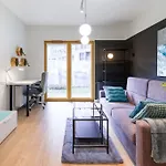 Modern Next To Train Station Daire Krakow